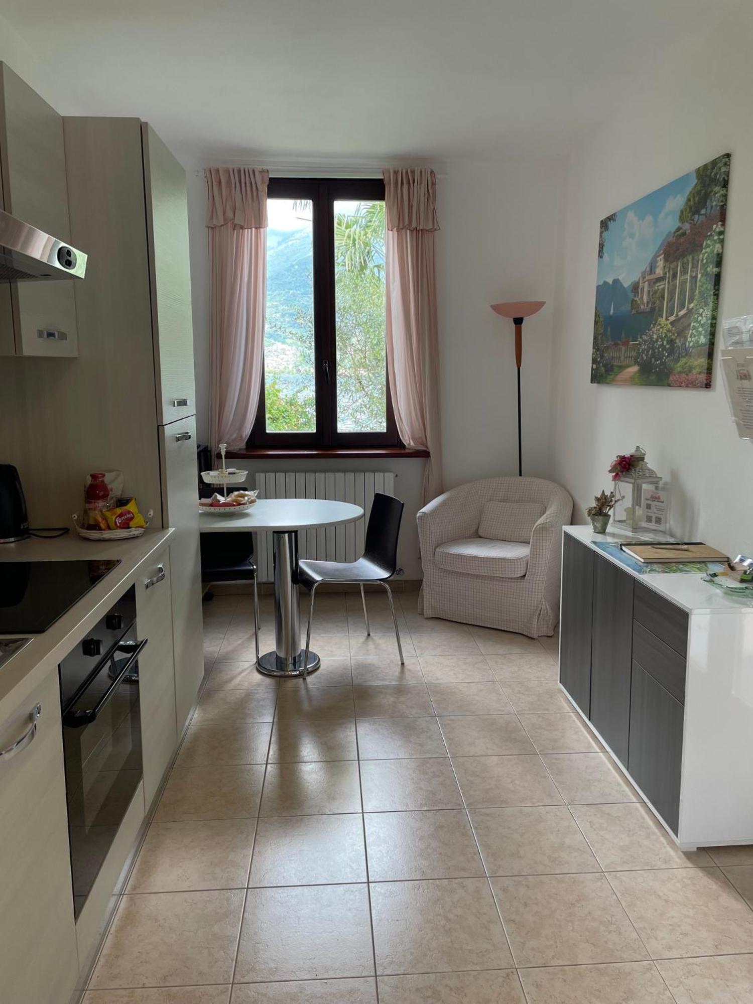 Peonia Apartment - Appartamento Vista Lago Lezzeno Eksteriør billede